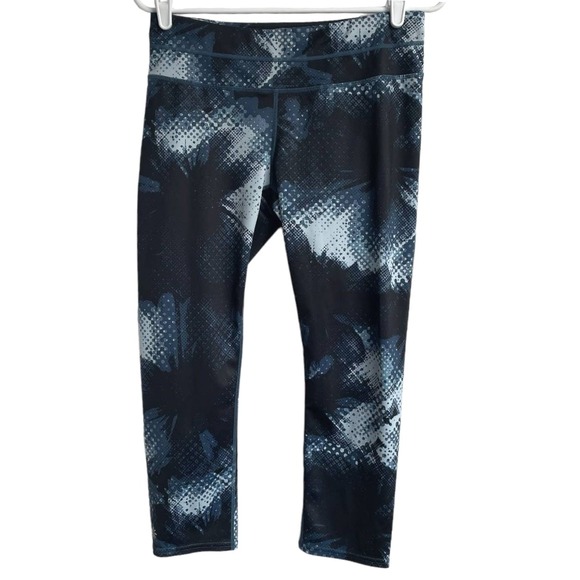 ATHLETA Womens M Black Blue Abstract Print Athletic Capri Leggings Activewear - Picture 1 of 10